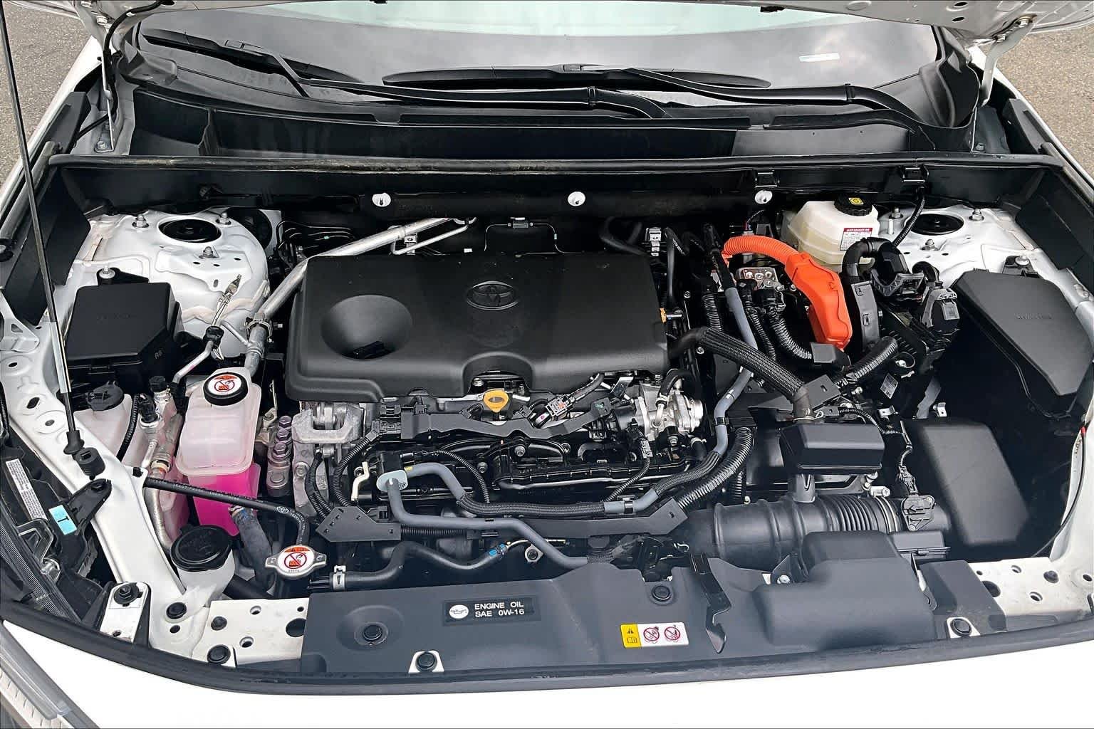 Used 2025 Ice Cap Toyota Hybrid XLE image 32