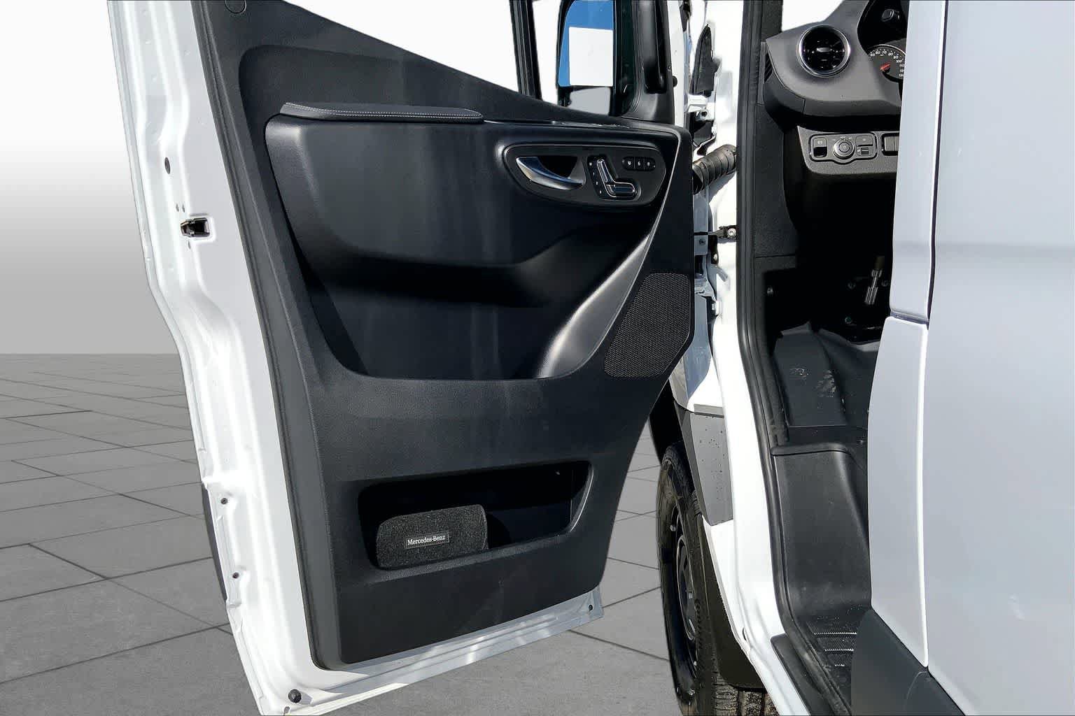 New 2026 Arctic White Mercedes-Benz  image 14
