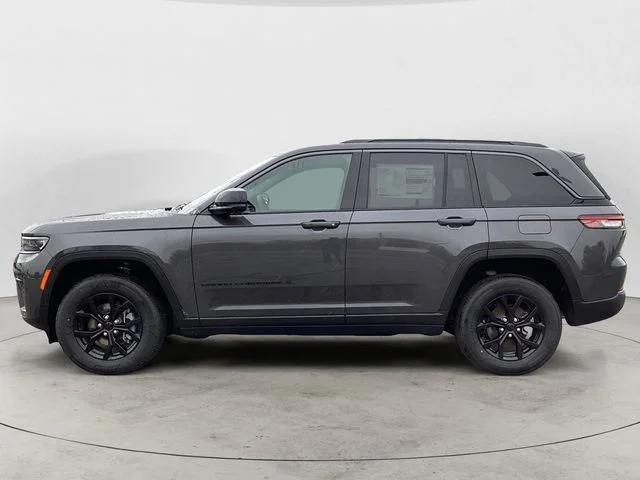 New 2026 Baltic Gray Metallic Clearcoat Jeep LAREDO ALTITUDE 4X4 image 2