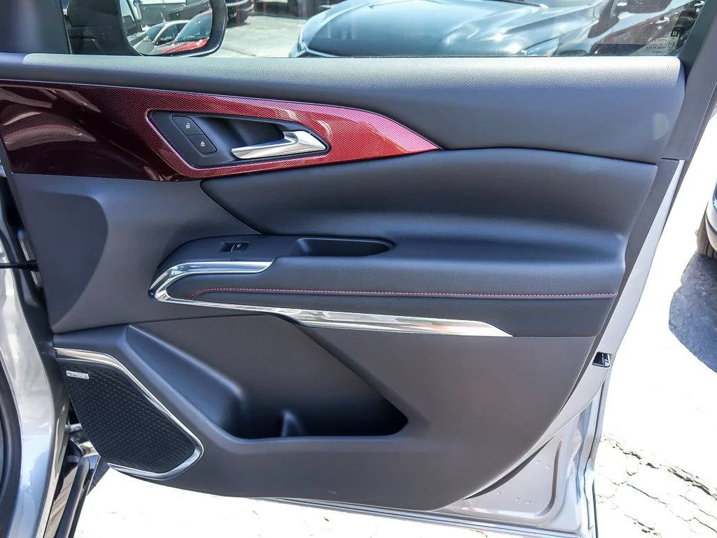 Used 2026 Sterling Gray Metallic Chevrolet AWD RS image 32