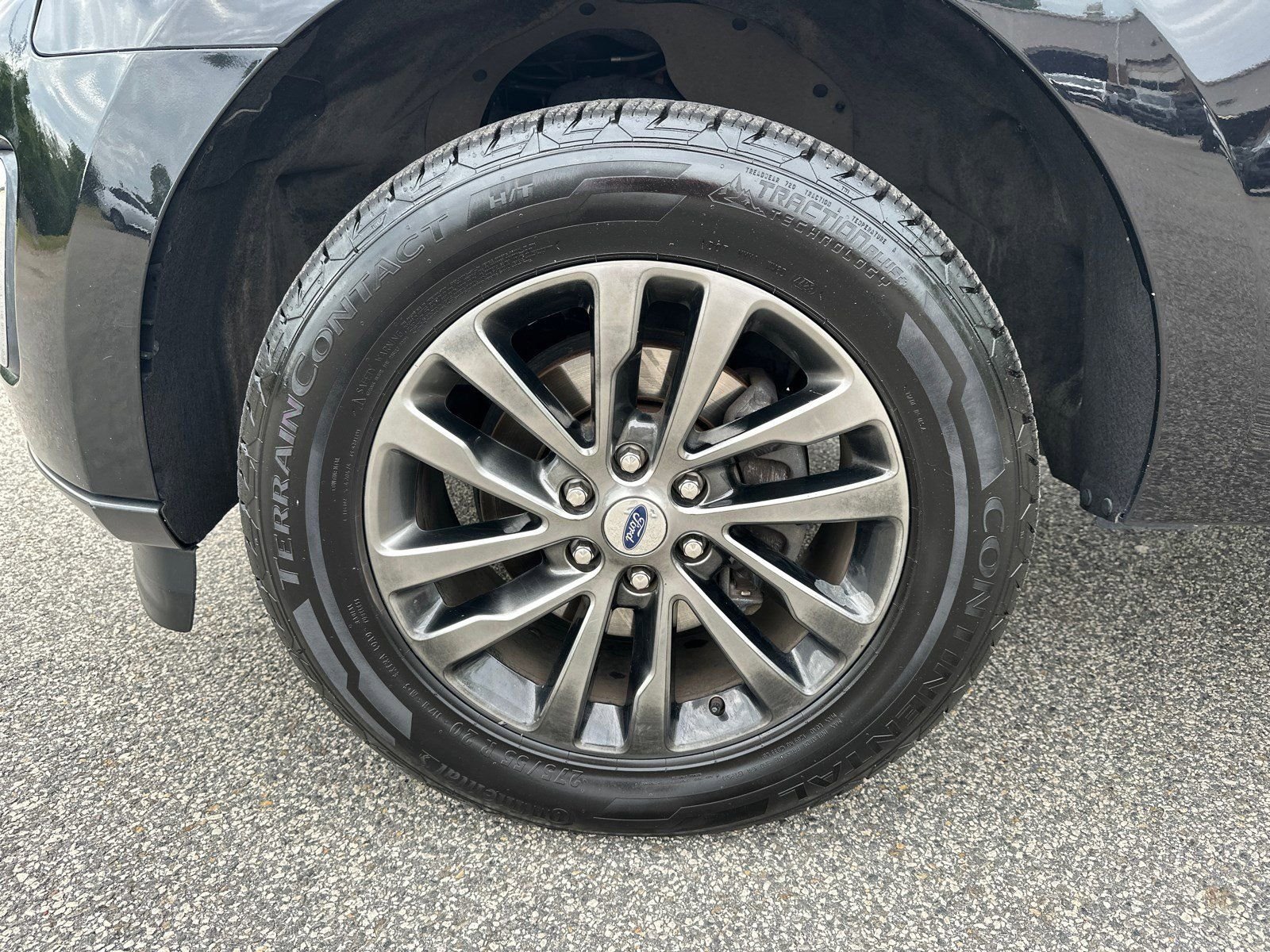 Used 2019 Black Ford Limited image 9