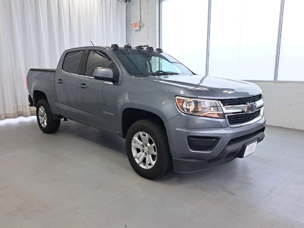 Used 2020 Gray Chevrolet LT image 4