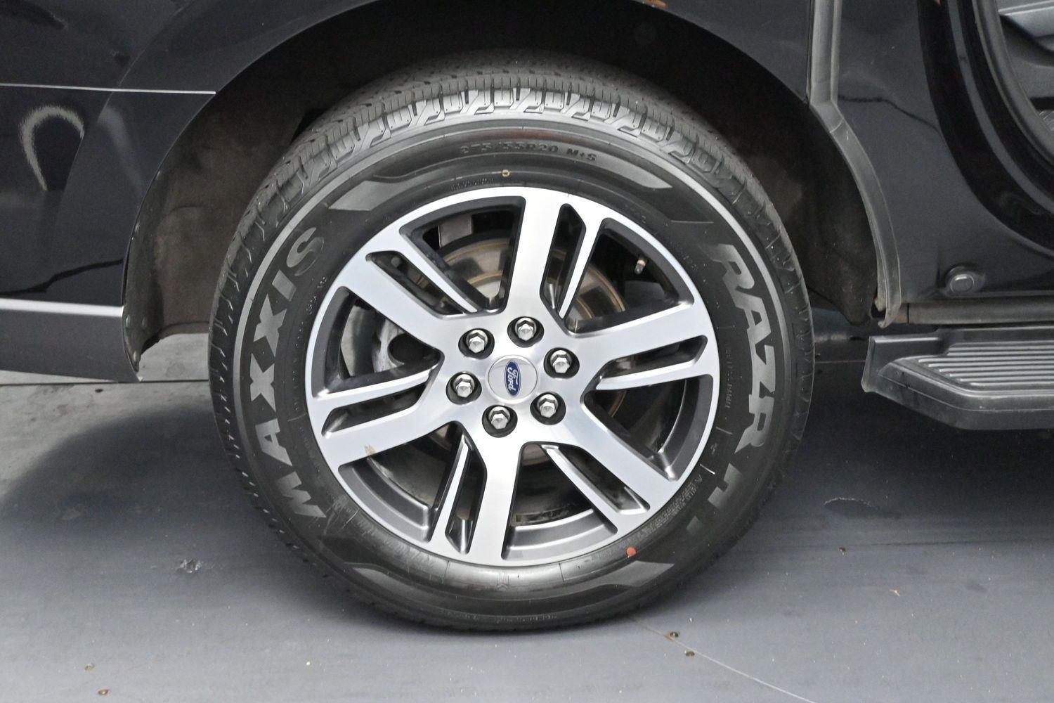 Used 2024 Agate Black Ford Limited image 42
