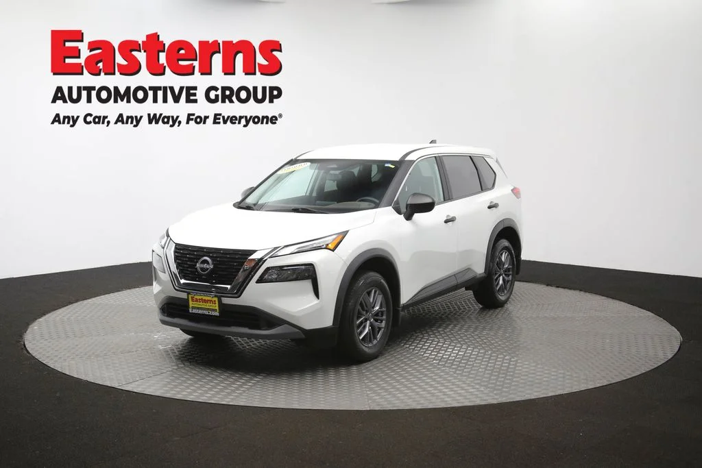 Used 2023 White Nissan S image 56