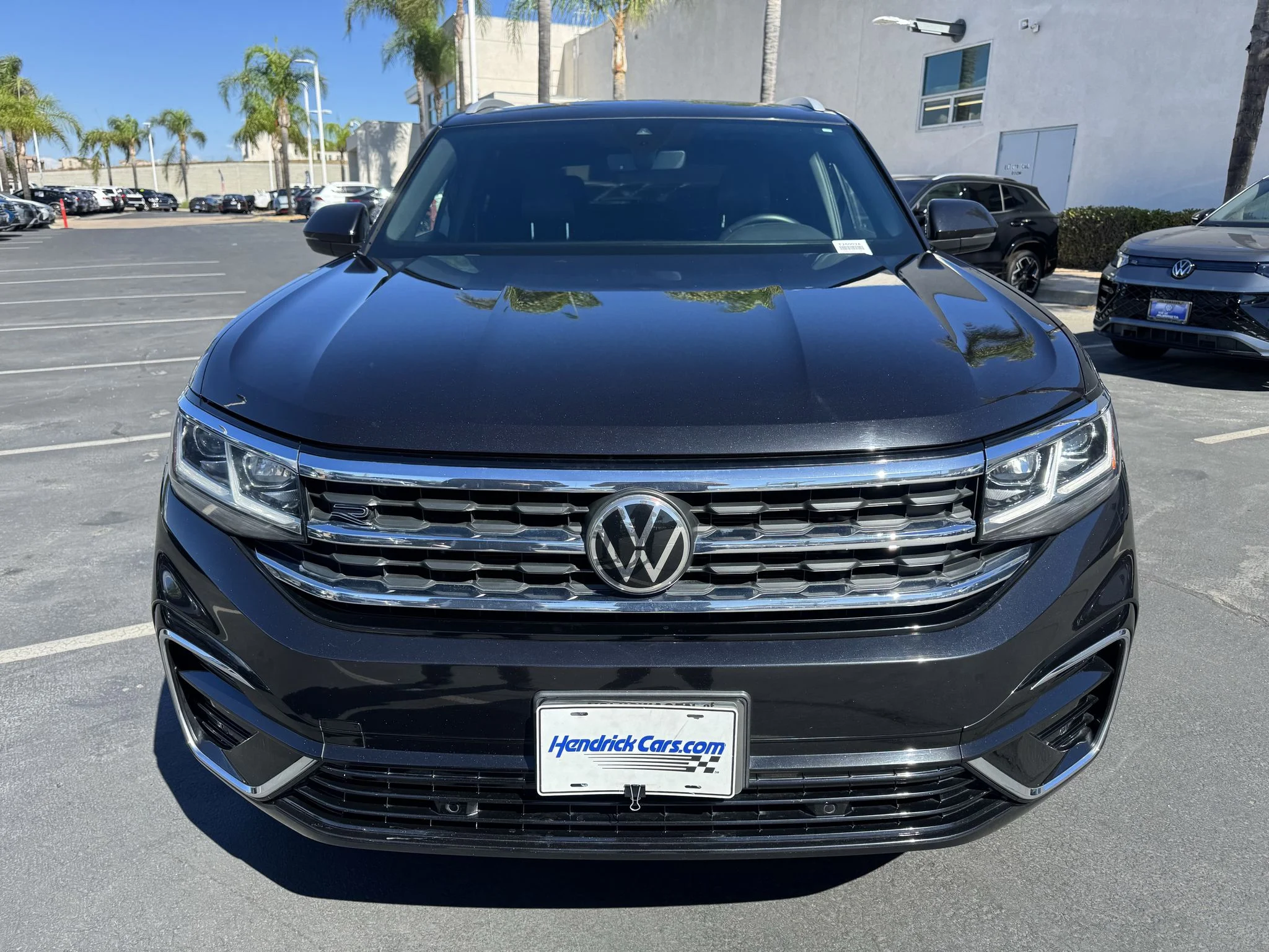 Used 2022 Deep Black Pearl Volkswagen SEL R-Line image 2