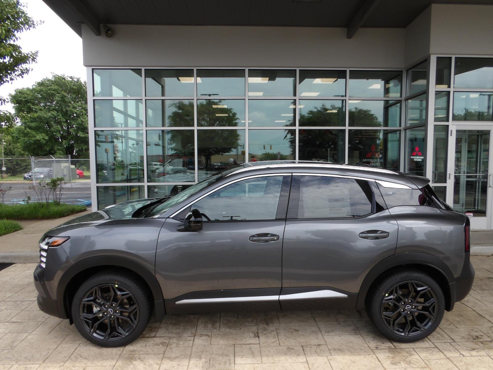 New 2026 Gun Metallic Nissan SR image 4