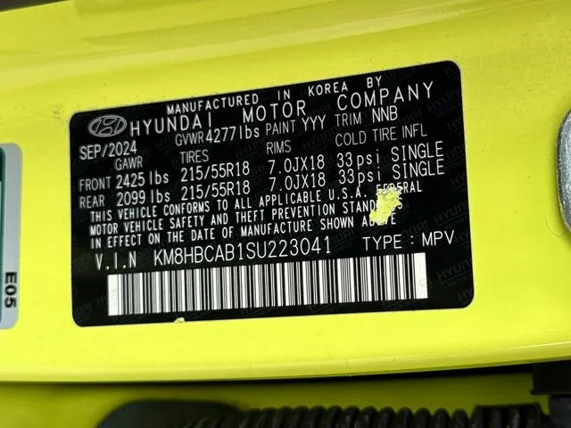 Used 2025 Neoteric Yellow Hyundai SEL image 17