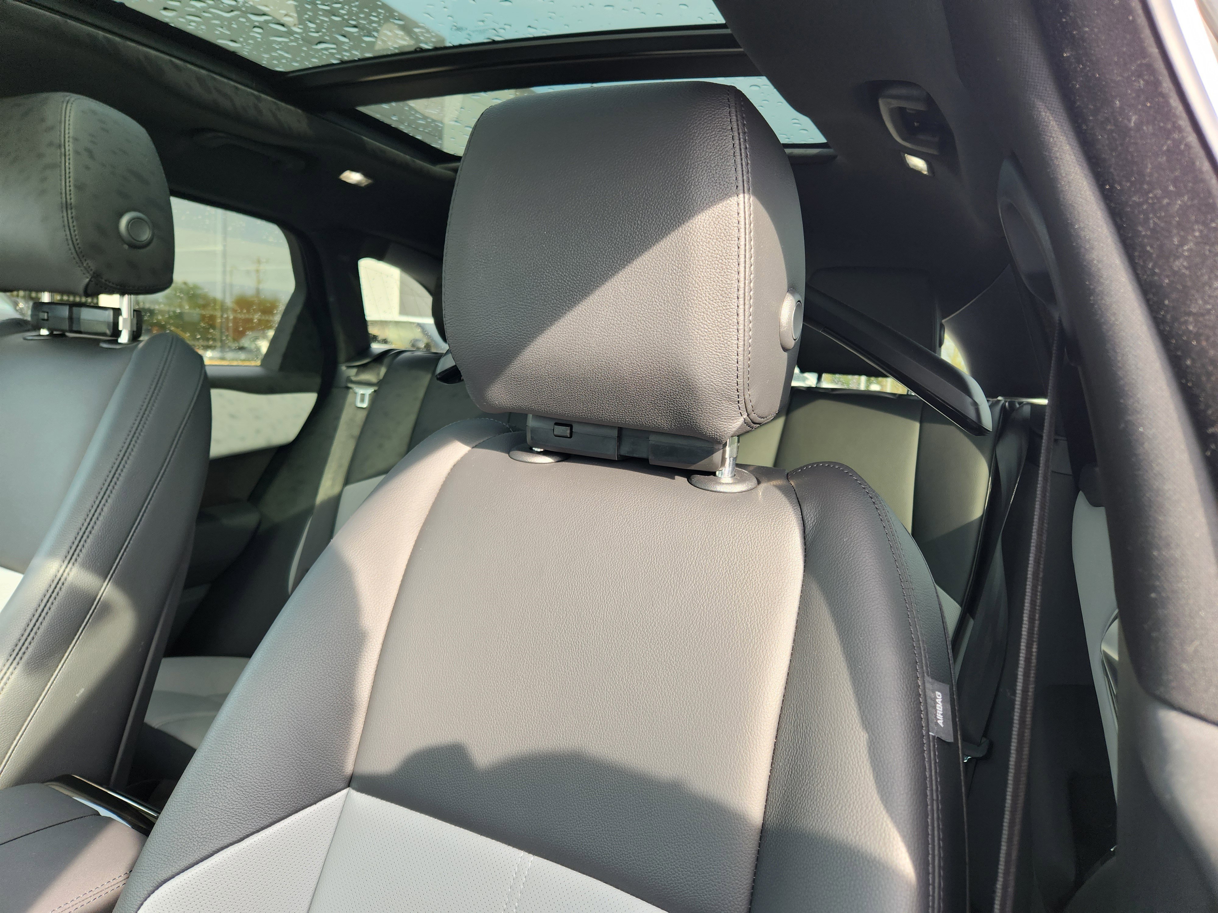 Certified Used 2026 Fuji White Land Rover Dynamic SE image 11