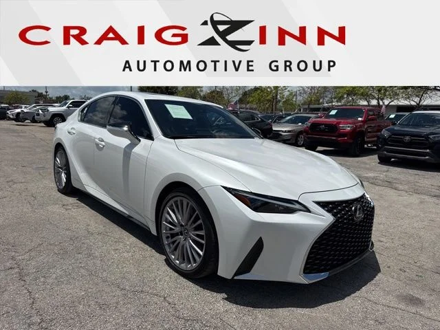 2023 Lexus IS 300