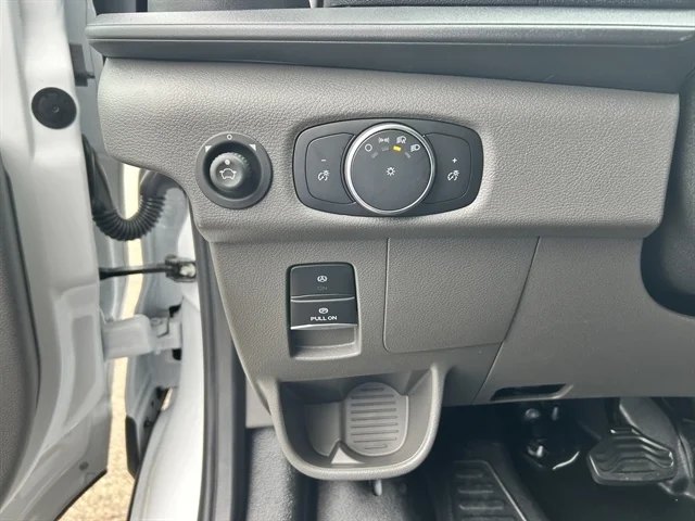 New 2026 Oxford White FORD Cargo Van image 23