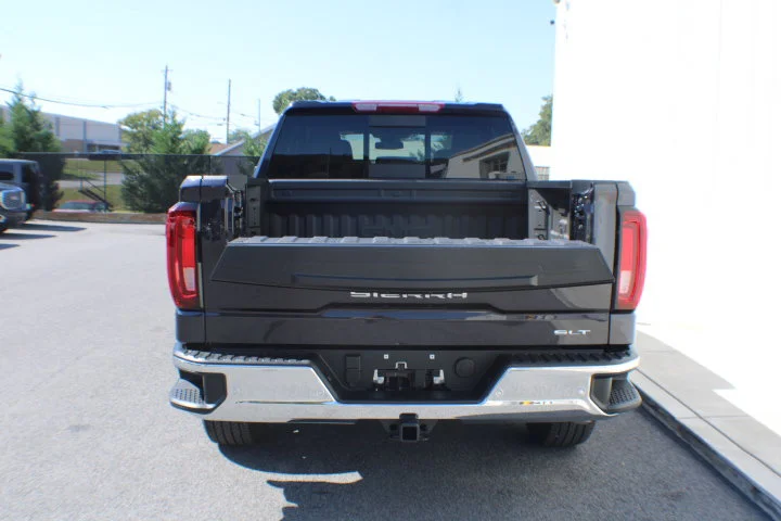 2026 GMC Sierra 1500 SLT - Photo 16
