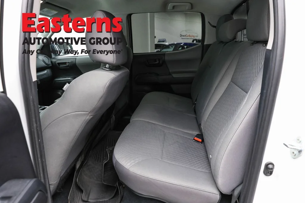 Used 2021 White Toyota SR image 21
