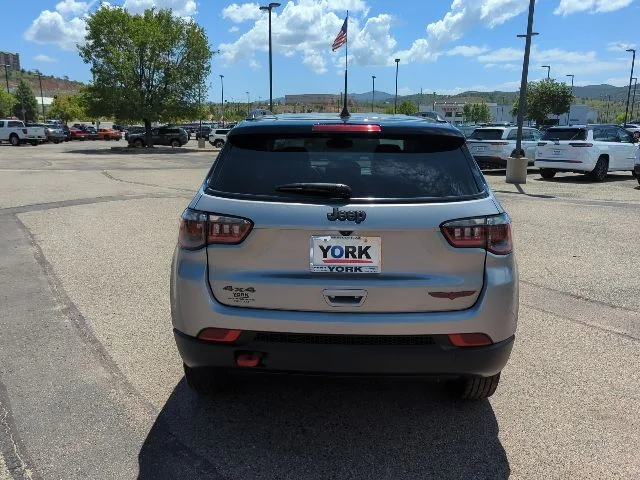 Certified Used 2022 Silver Jeep Trailhawk image 5