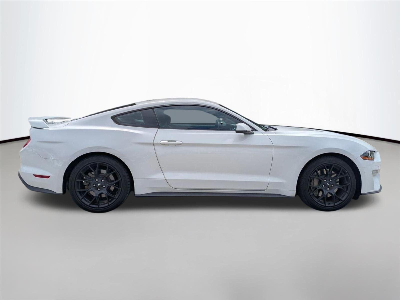 Used 2018 Oxford White Ford EcoBoost Premium image 4