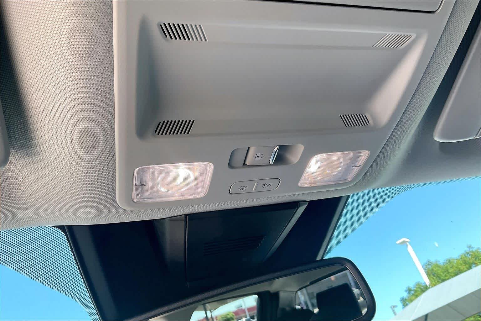 Used 2024 Azure Gray Metallic Tri-Coat Ford LARIAT image 32