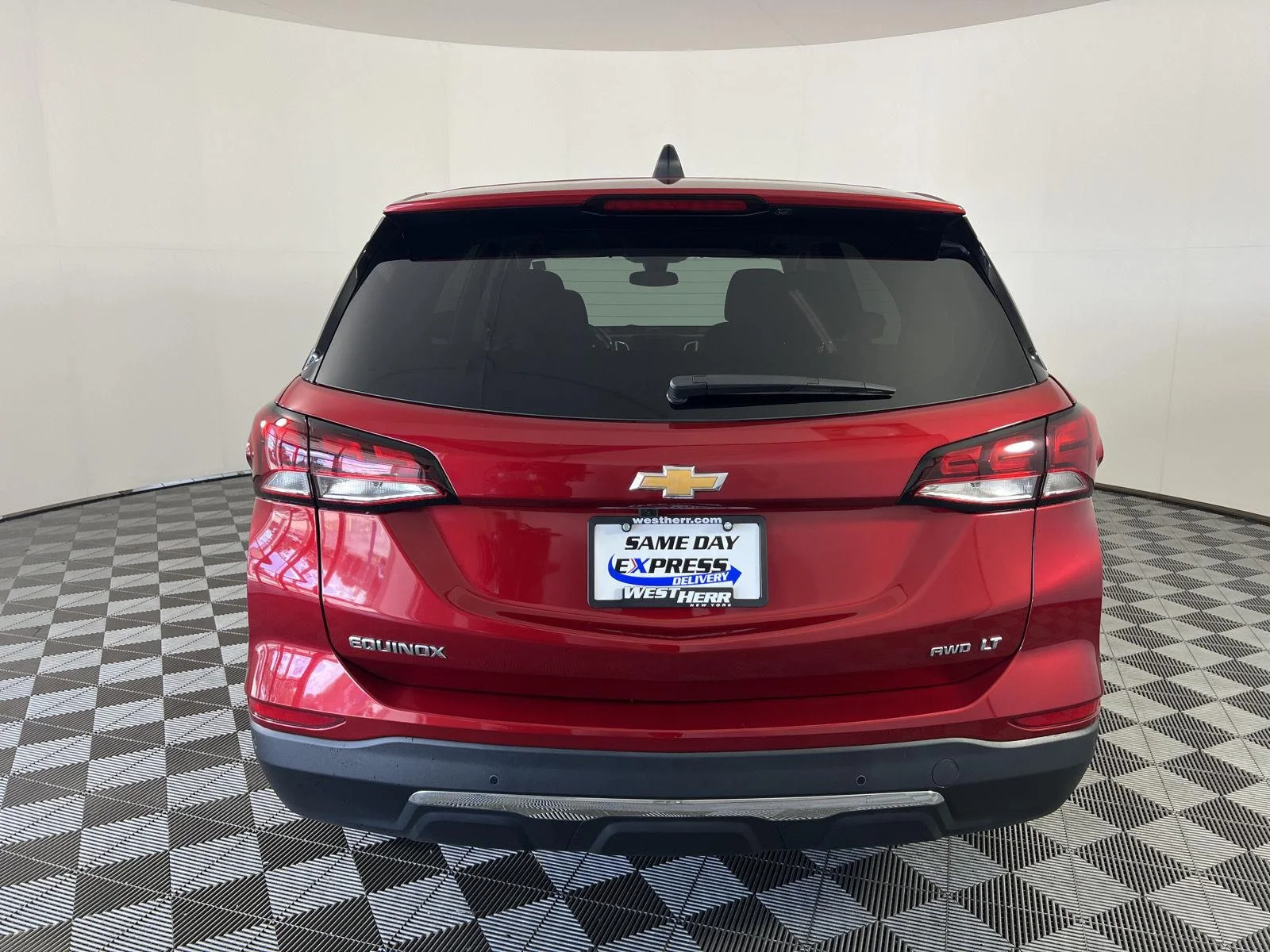 Used 2024 Radiant Red Tintcoat Chevrolet LT image 27