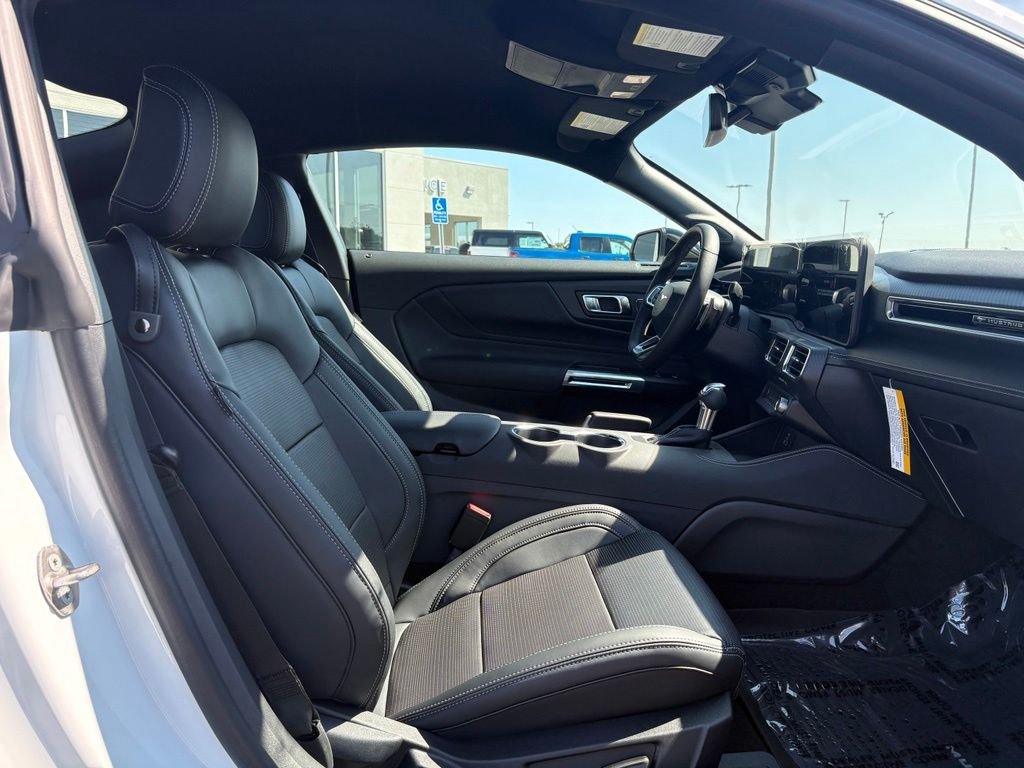 New 2026 Oxford White Ford GT Premium image 17