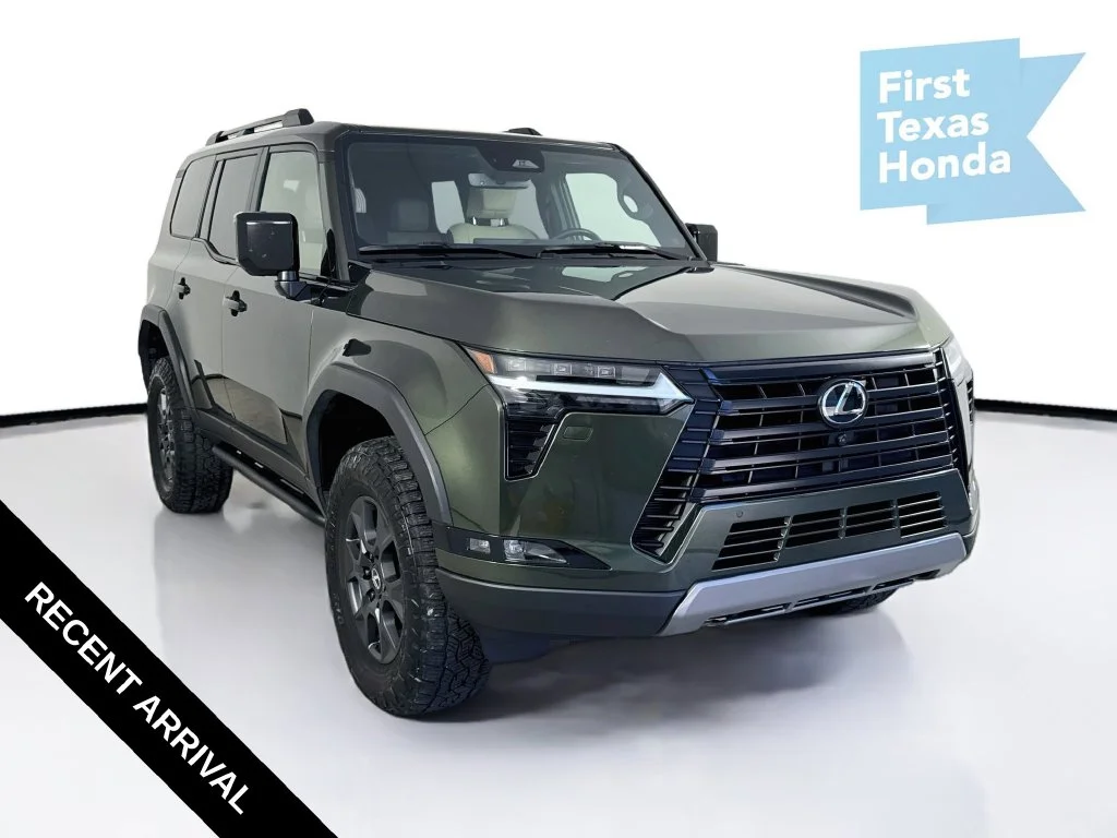 Used 2025 Green Pearl Lexus 550 Overtrail image 1