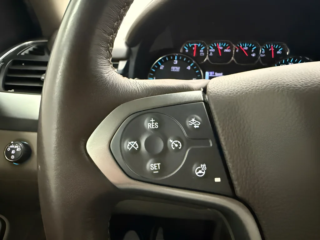 Used 2018 White Chevrolet LT image 16