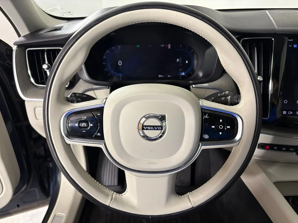 Used 2023 Denim Blue Metallic Volvo Plus image 20