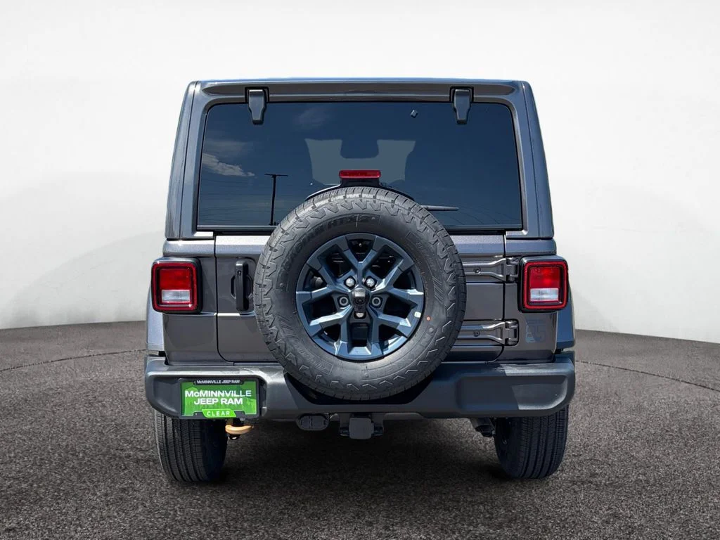 New 2026 Granite Crystal Metallic Clear-Coat Exterior Paint Jeep 85th Anniversary Edition image 4