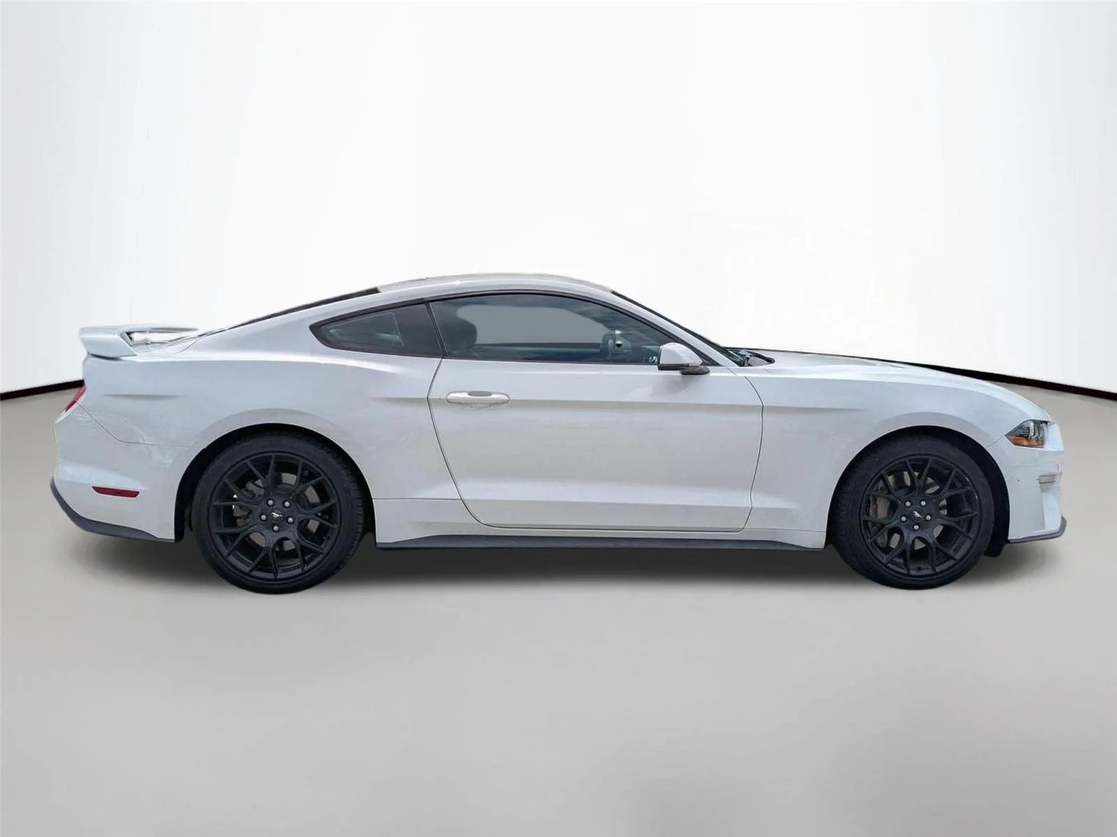 Used 2018 Oxford White Ford EcoBoost Premium image 4