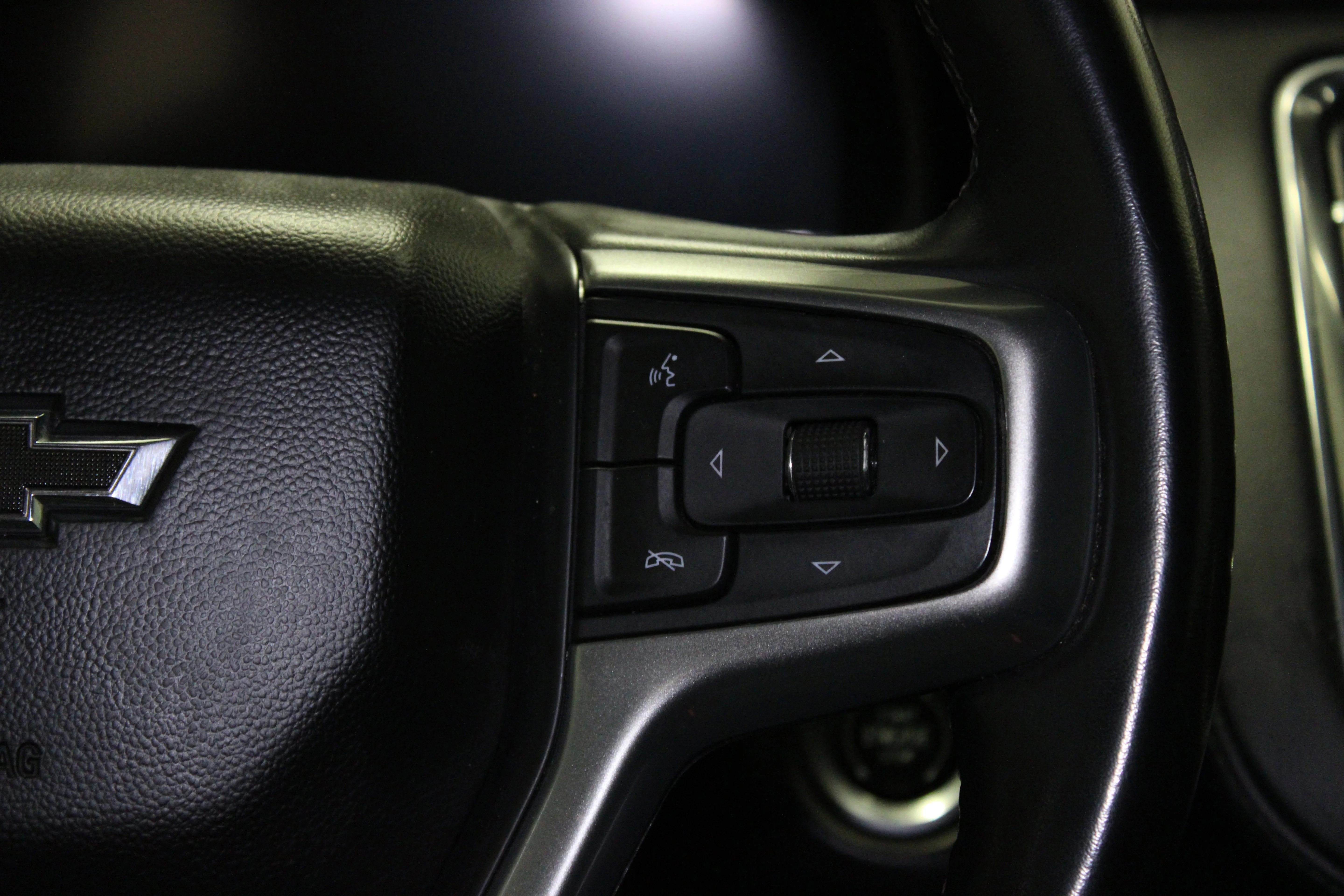 Used 2024 Black Chevrolet Z71 image 26