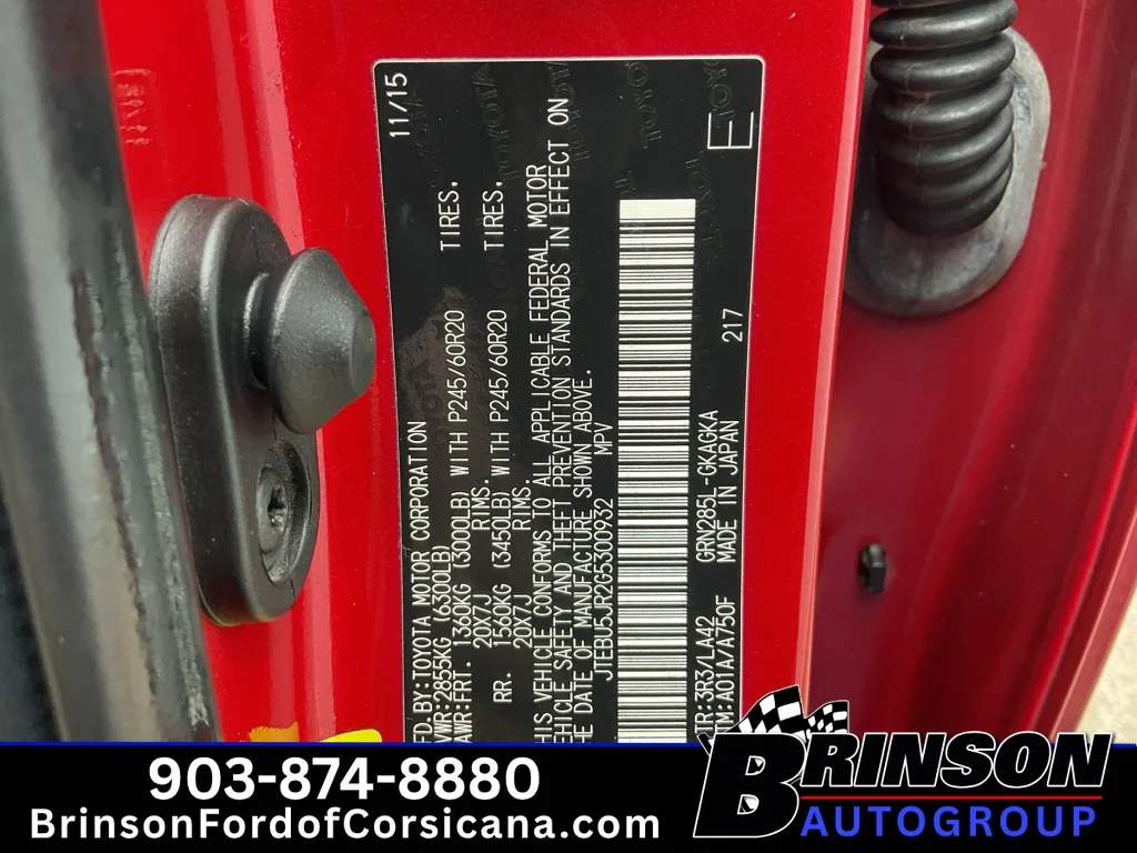 Used 2016 Barcelona Red Metallic Toyota Limited image 35