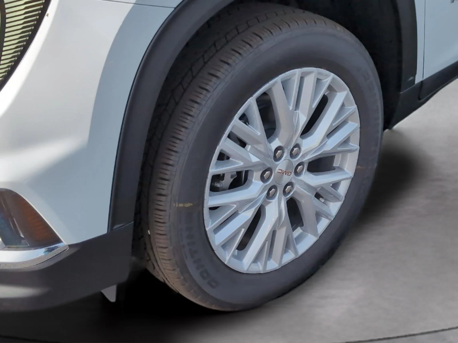 New 2026 Glacier White Tricoat GMC Elevation image 10
