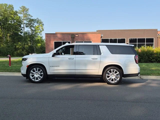 Used 2021 Beige Chevrolet High Country image 10