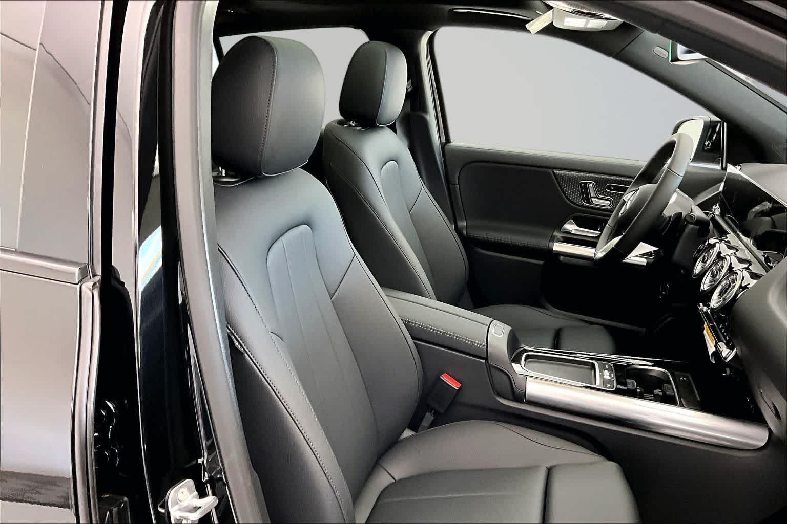 New 2026 Cosmos Black Metallic Mercedes-Benz GLA 250 image 14