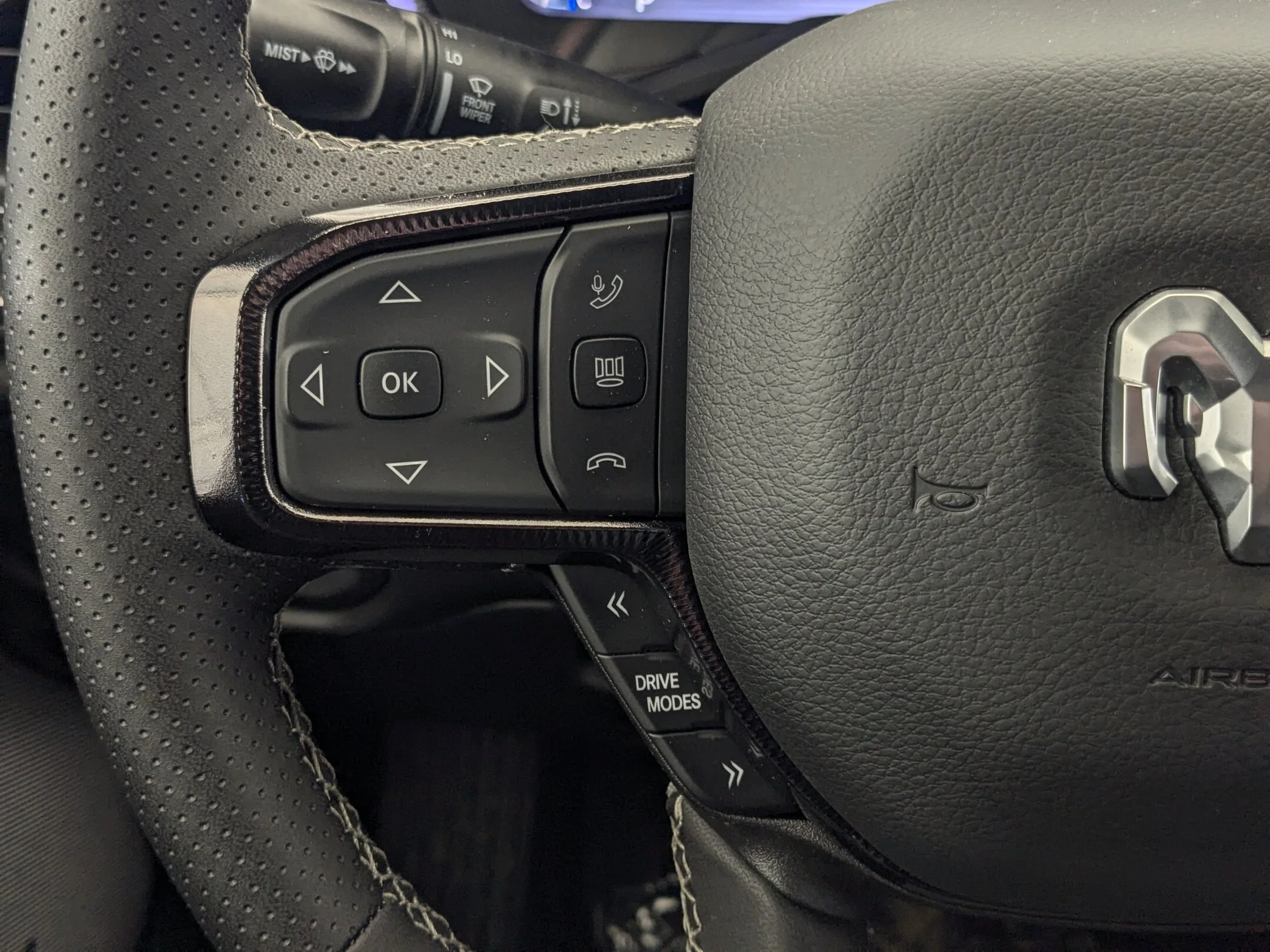 New 2026 White RAM Sport - - Night Edition - Level 1 Grp - Pano Sunroof - Harman/Kardon Audio & More! image 17