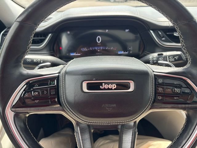 Used 2021 Rocky Mountain Pearlcoat JEEP Overland image 18