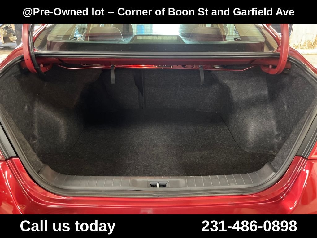 Used 2013 Red Nissan 2.5 S image 26