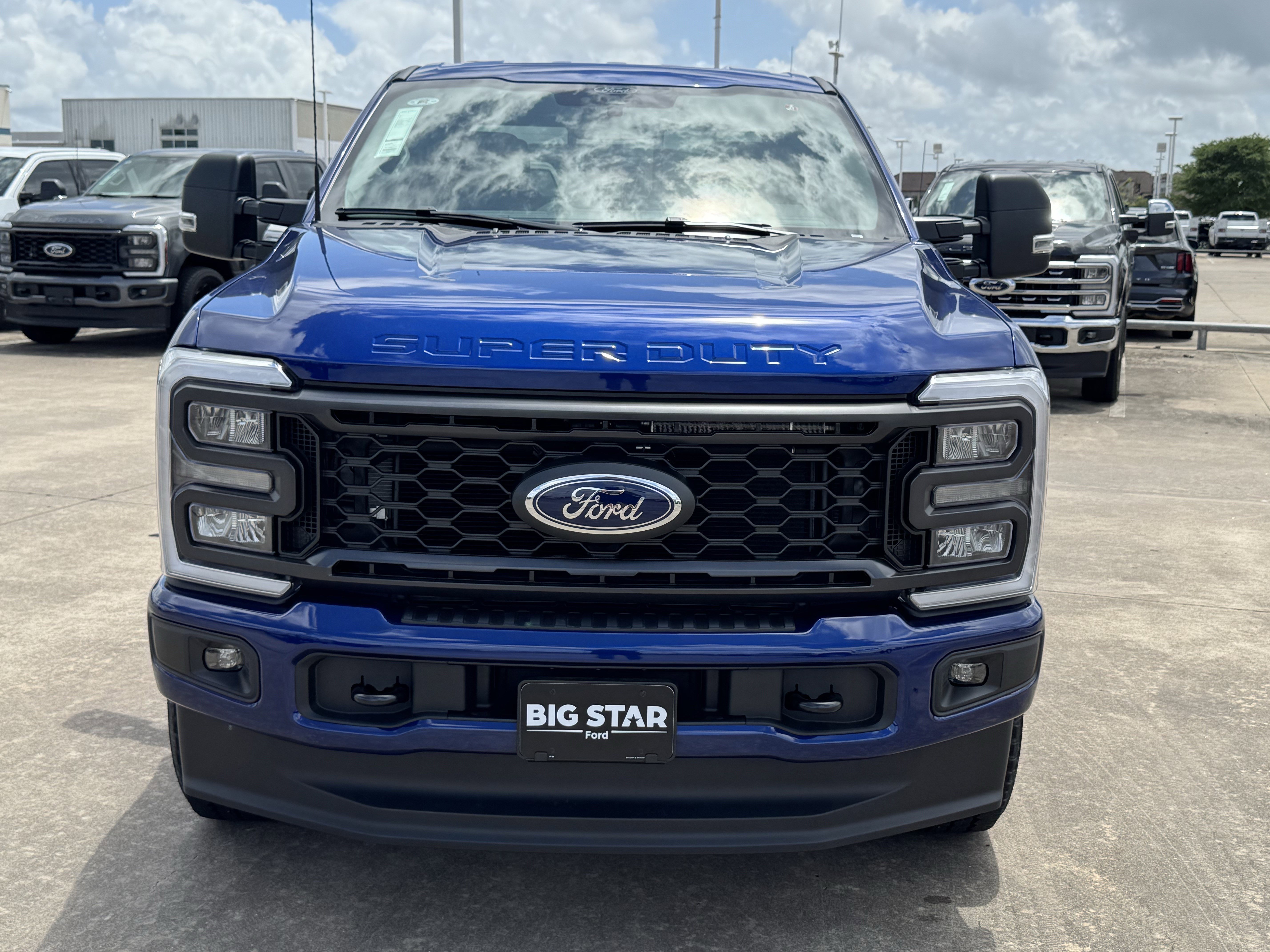 New 2026 Argon Blue Metallic Ford XL image 3