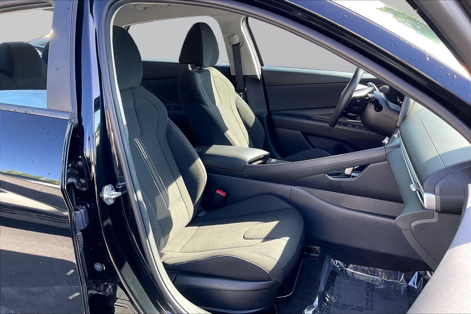 Pre-Owned 2023 Hyundai Elantra SEL