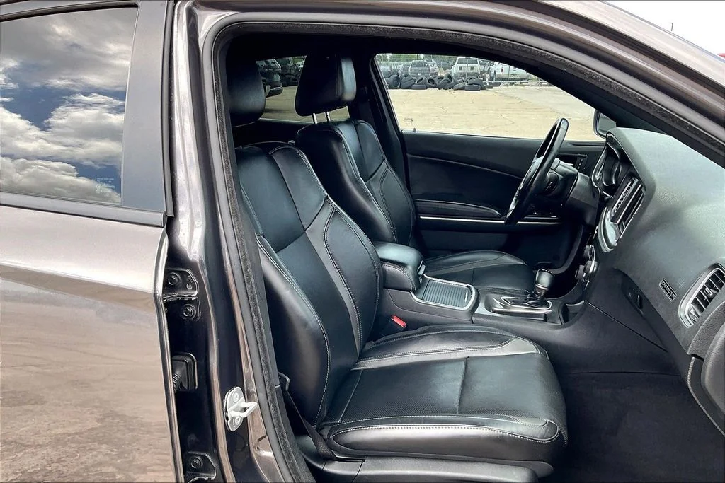 Certified Used 2022 Gray Dodge SXT image 29