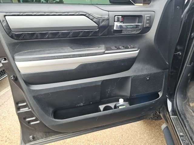 Used 2017 Black Toyota Platinum image 16