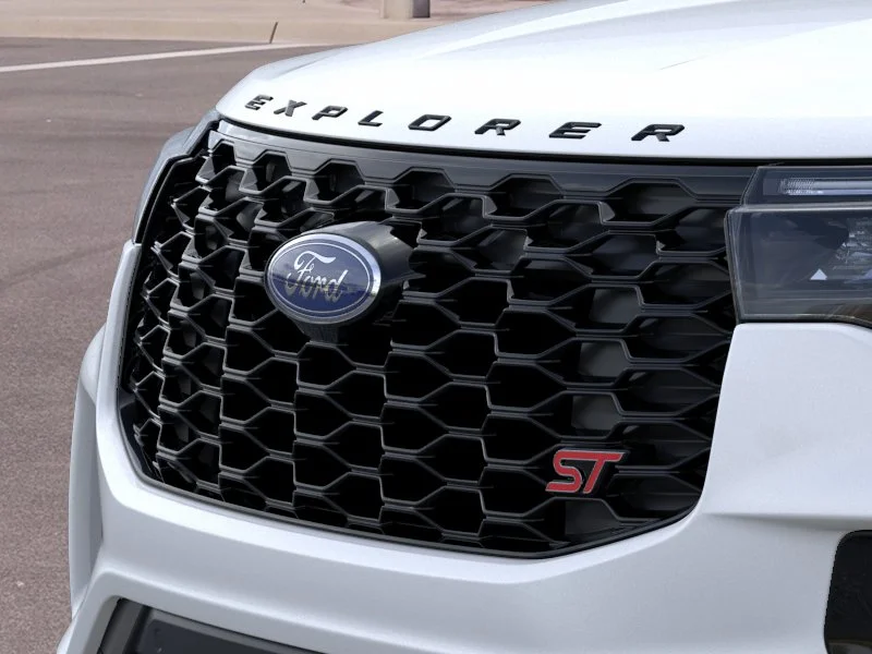 New 2026 Star White Metallic Tri-Coat Ford ST image 17
