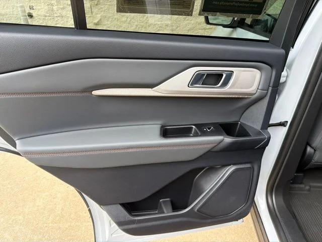 Used 2025 White Metallic Ford Active image 15