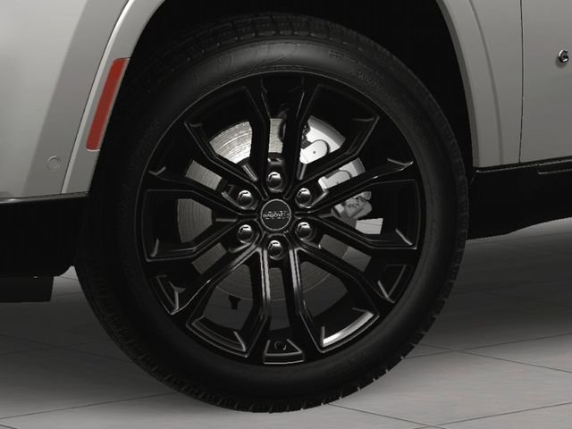 2025 Jeep Grand Wagoneer Series III - Photo 11