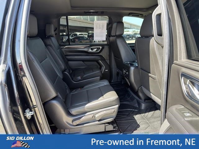 Used 2022 Black Chevrolet Z71 image 19