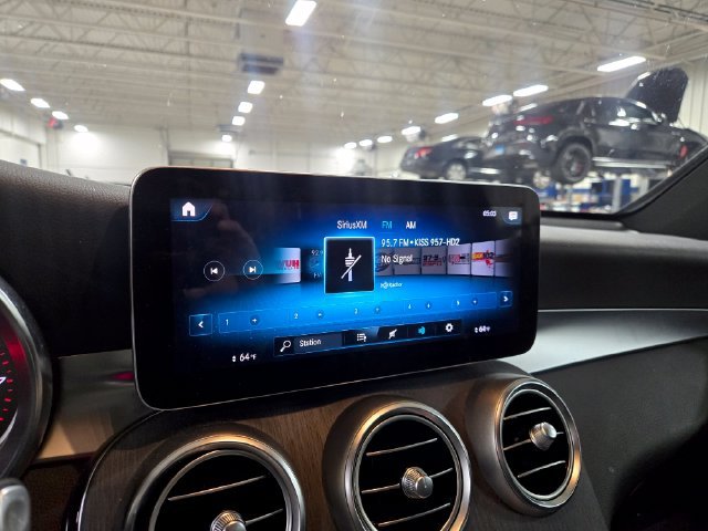 Used 2020 Blue Mercedes-Benz GLC 300 image 7