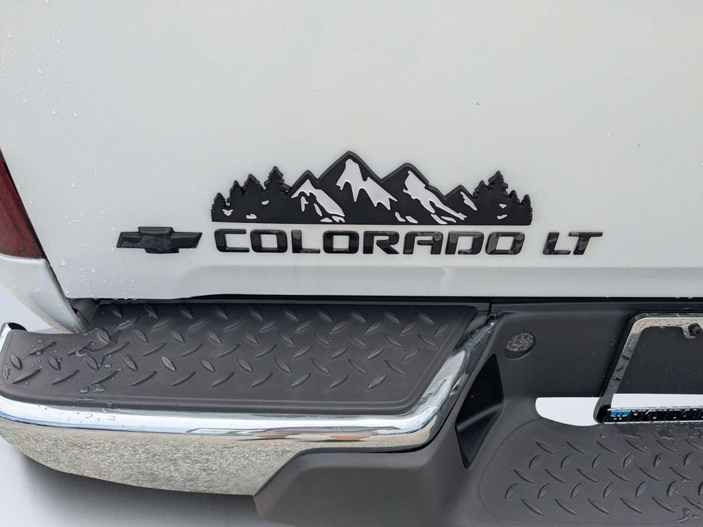 Used 2008 White Chevrolet LT image 9