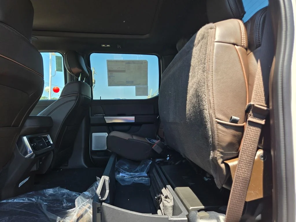 New 2026 Star White Metallic Tri-Coat Ford F-350® King Ranch® image 21
