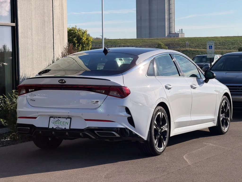 Used 2021 White Kia GT-Line image 5