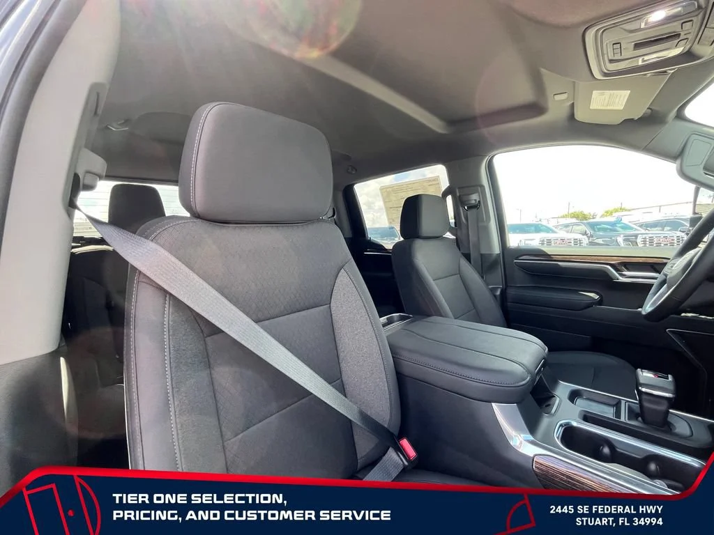 New 2026 Sterling Metallic GMC Elevation image 16