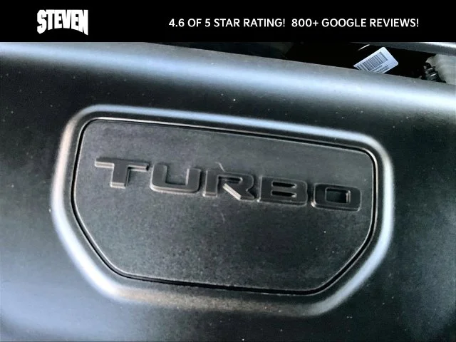 Used 2024 Silver Jeep Latitude image 37