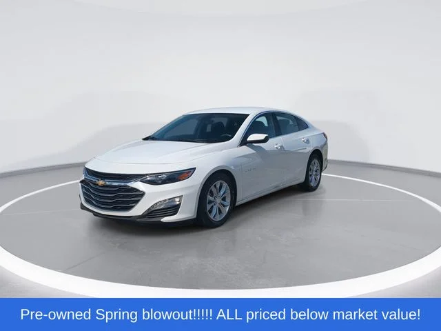Used 2025 White Chevrolet LT image 4