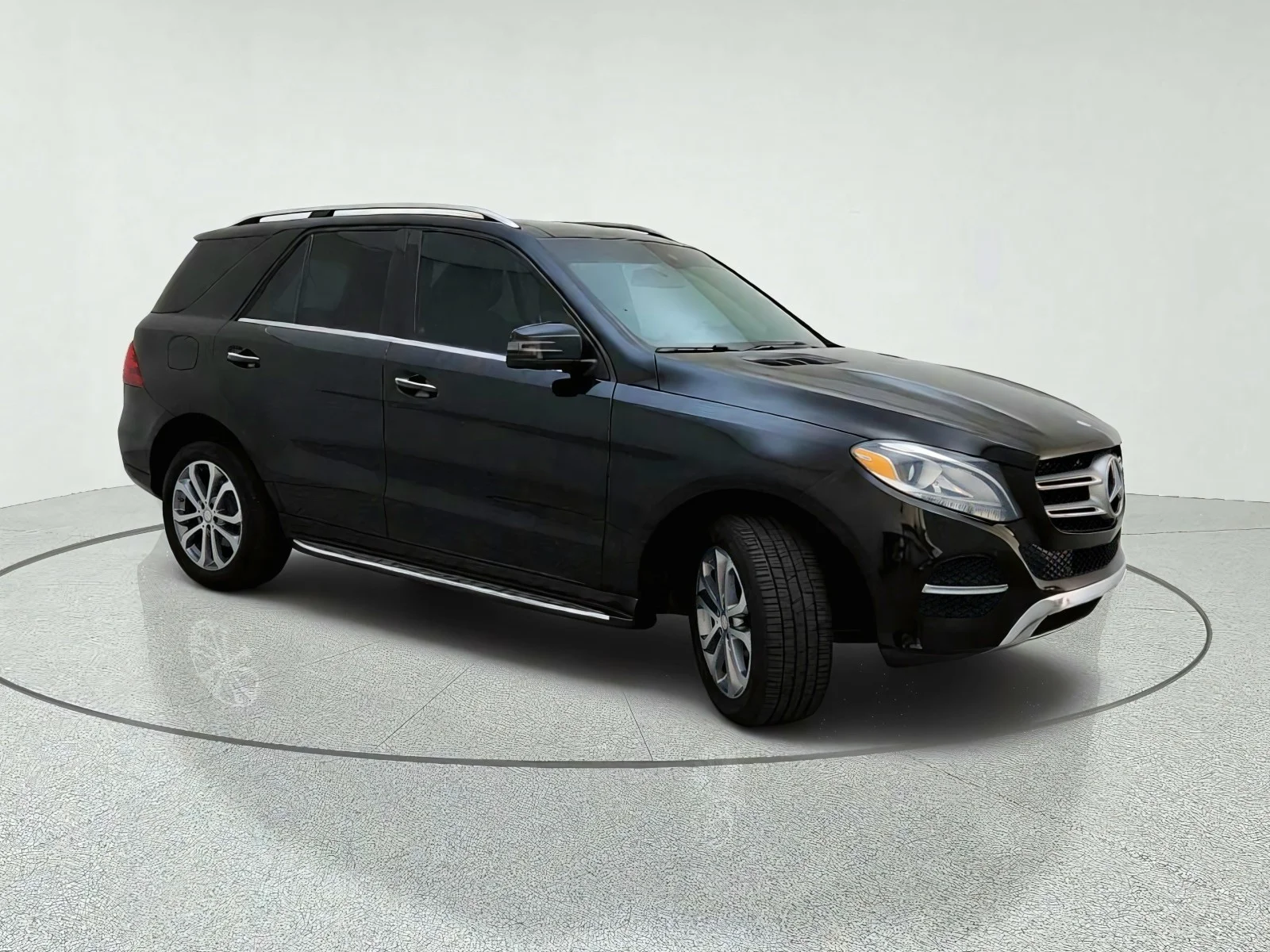 Used 2017 Black Mercedes-Benz GLE 350 image 5